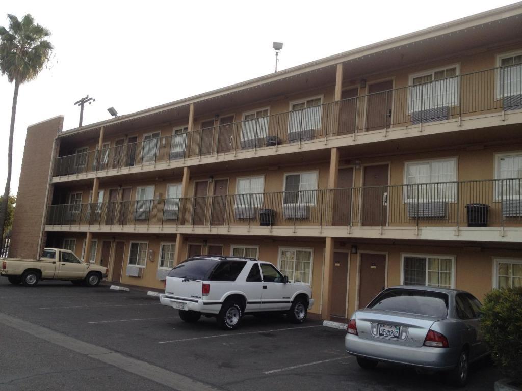 Welcome Inn Fresno Luaran gambar