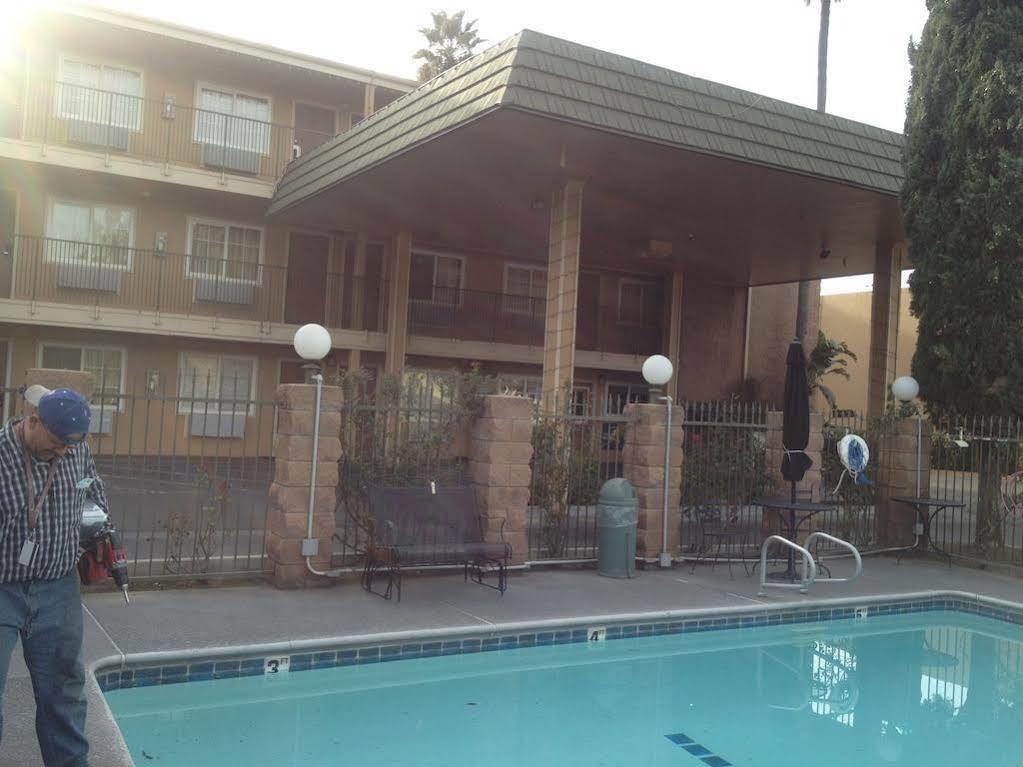 Welcome Inn Fresno Luaran gambar